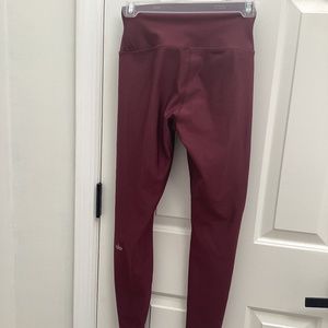 ALO high waisted airbrush leggings maroon